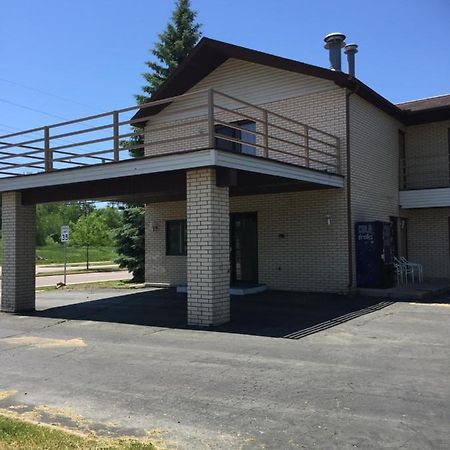 Malibu Inn Lake Delton Exterior foto