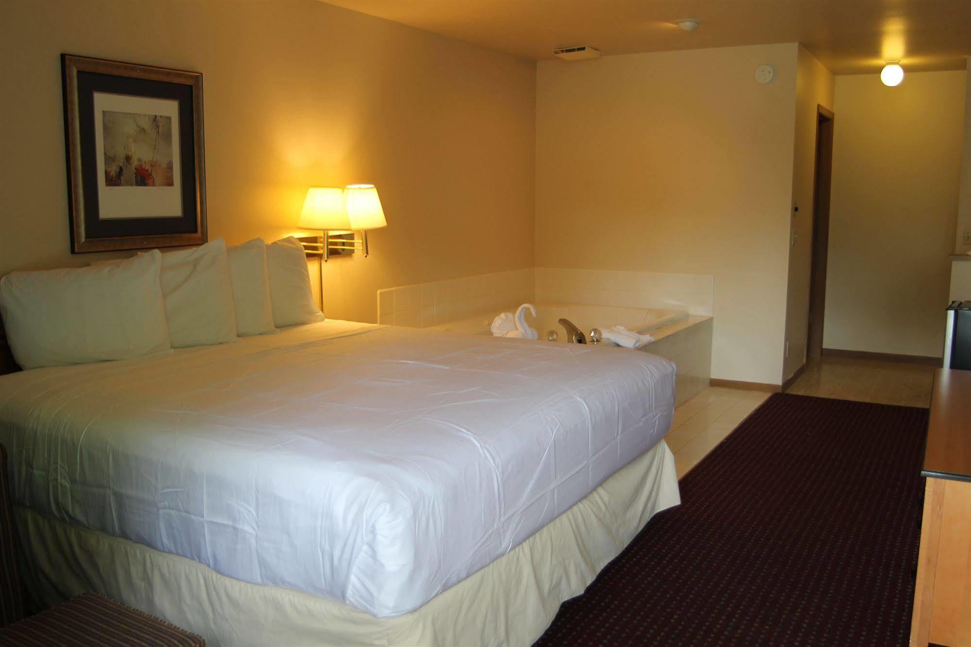 Malibu Inn Lake Delton Exterior foto